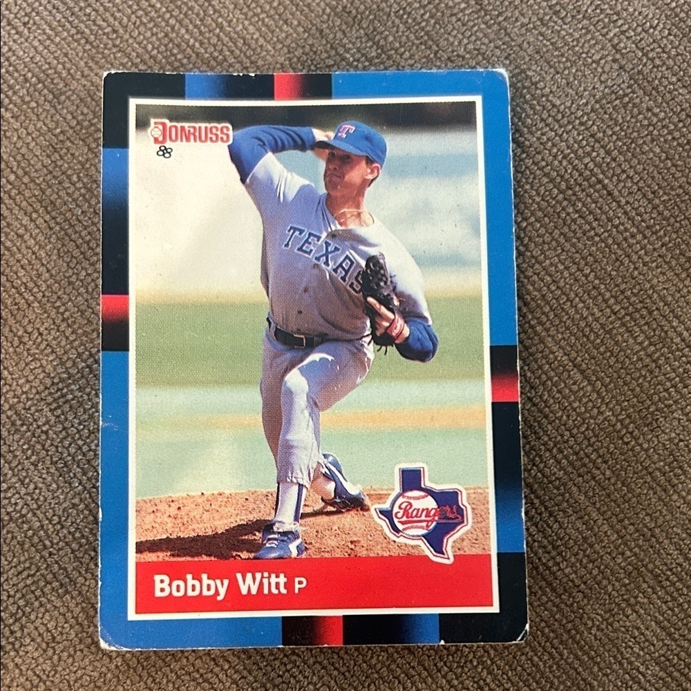 Donruss Baseball Trading Card - Blue and Red